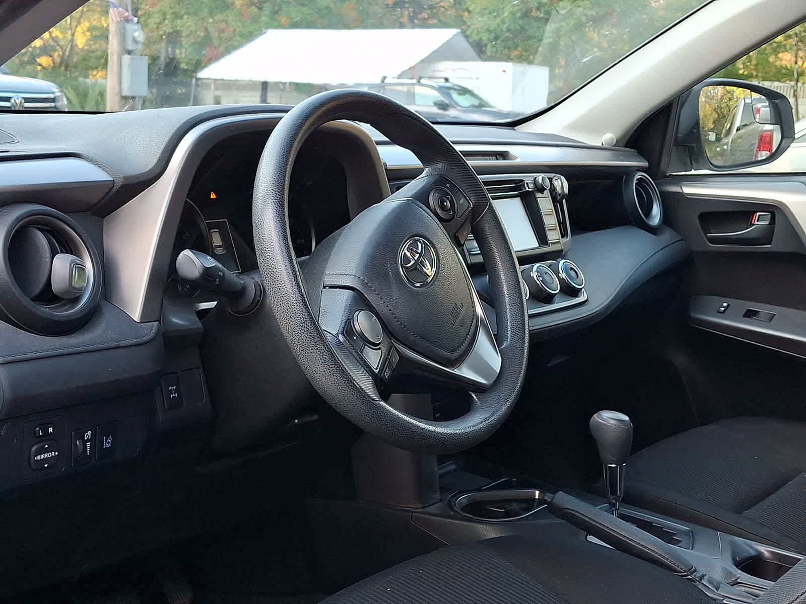 Used 2018 Toyota RAV4 LE w/ All Weather Liner Package AWD/4WD image 9