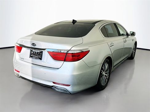 Used 2017 Kia K900 Premium image 7