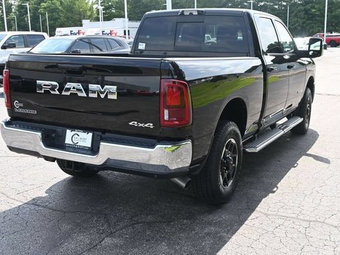 Used 2025 RAM 2500 Laramie AWD/4WD image 17
