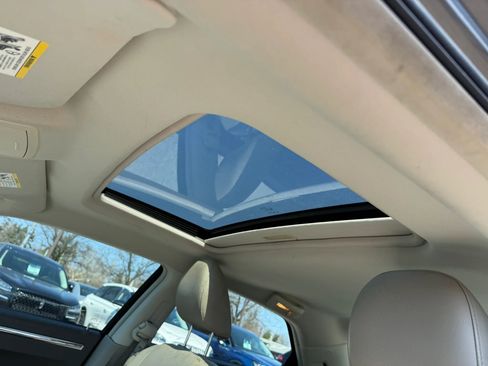 Used 2009 Chrysler 300 Limited w/ Protection Group image 19