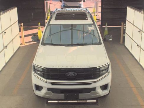 Used 2025 Ford Expedition Max Platinum image 14