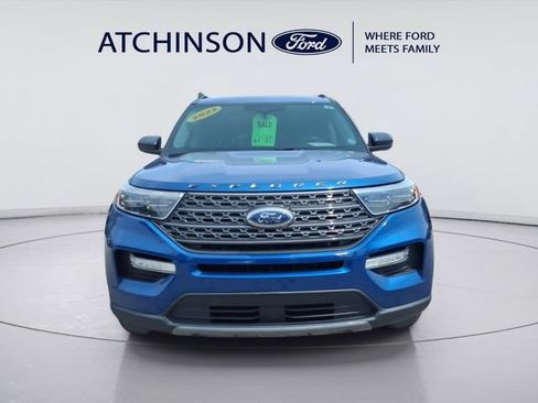 Certified 2022 Ford Explorer XLT w/ Equipment Group 202A AWD/4WD image 2