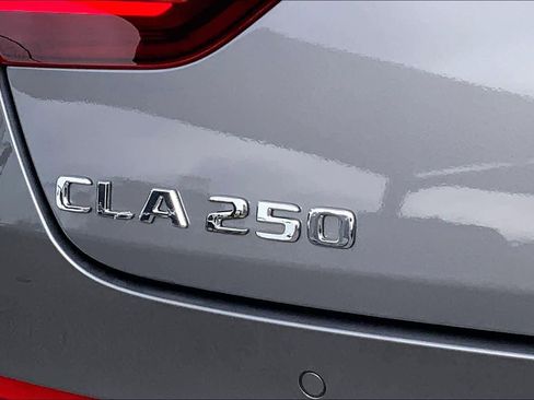 Used 2024 Mercedes-Benz CLA 250 image 9