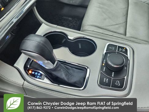 Used 2018 Jeep Grand Cherokee Summit image 19