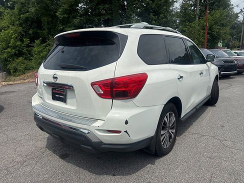 Used 2018 Nissan Pathfinder S FWD image 3