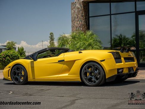 Used 2006 Lamborghini Gallardo Spyder AWD/4WD image 6