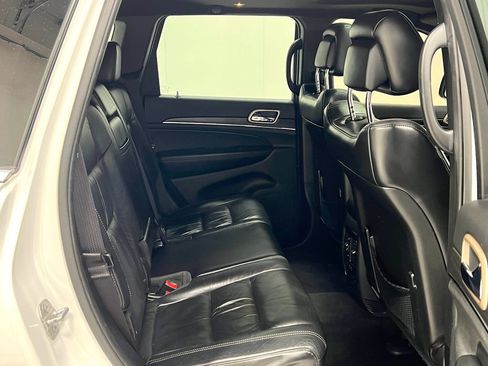 Used 2016 Jeep Grand Cherokee Limited AWD/4WD image 33