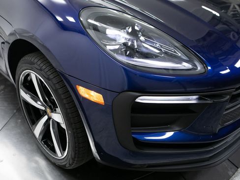 New 2026 Porsche Macan AWD/4WD image 12