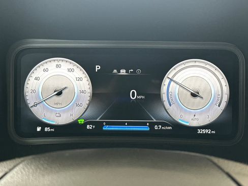 Used 2023 Hyundai Kona Limited w/ Cargo Package FWD image 28