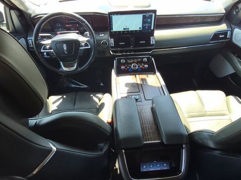 Used 2023 Lincoln Navigator L Black Label AWD/4WD image 28