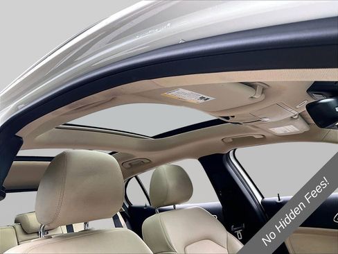 Used 2019 Mercedes-Benz GLA 250 4MATIC w/ Premium Package image 19