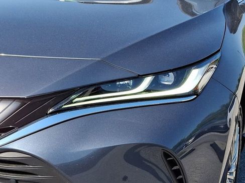 Certified 2023 Toyota Venza Limited AWD/4WD image 9