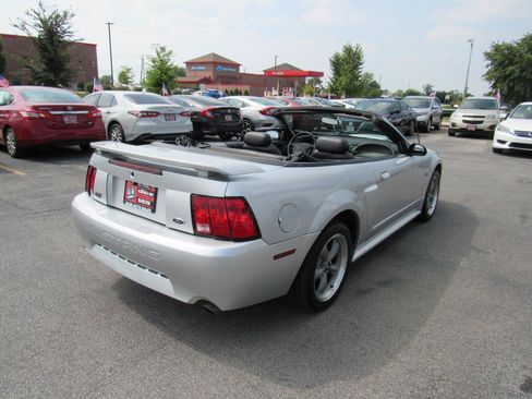 Used 2001 Ford Mustang GT RWD image 6