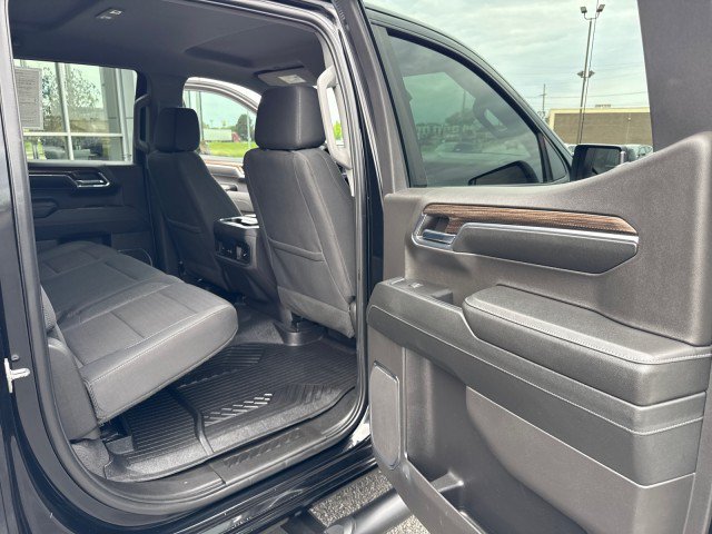 Used 2024 Chevrolet Silverado 1500 RST AWD/4WD image 26