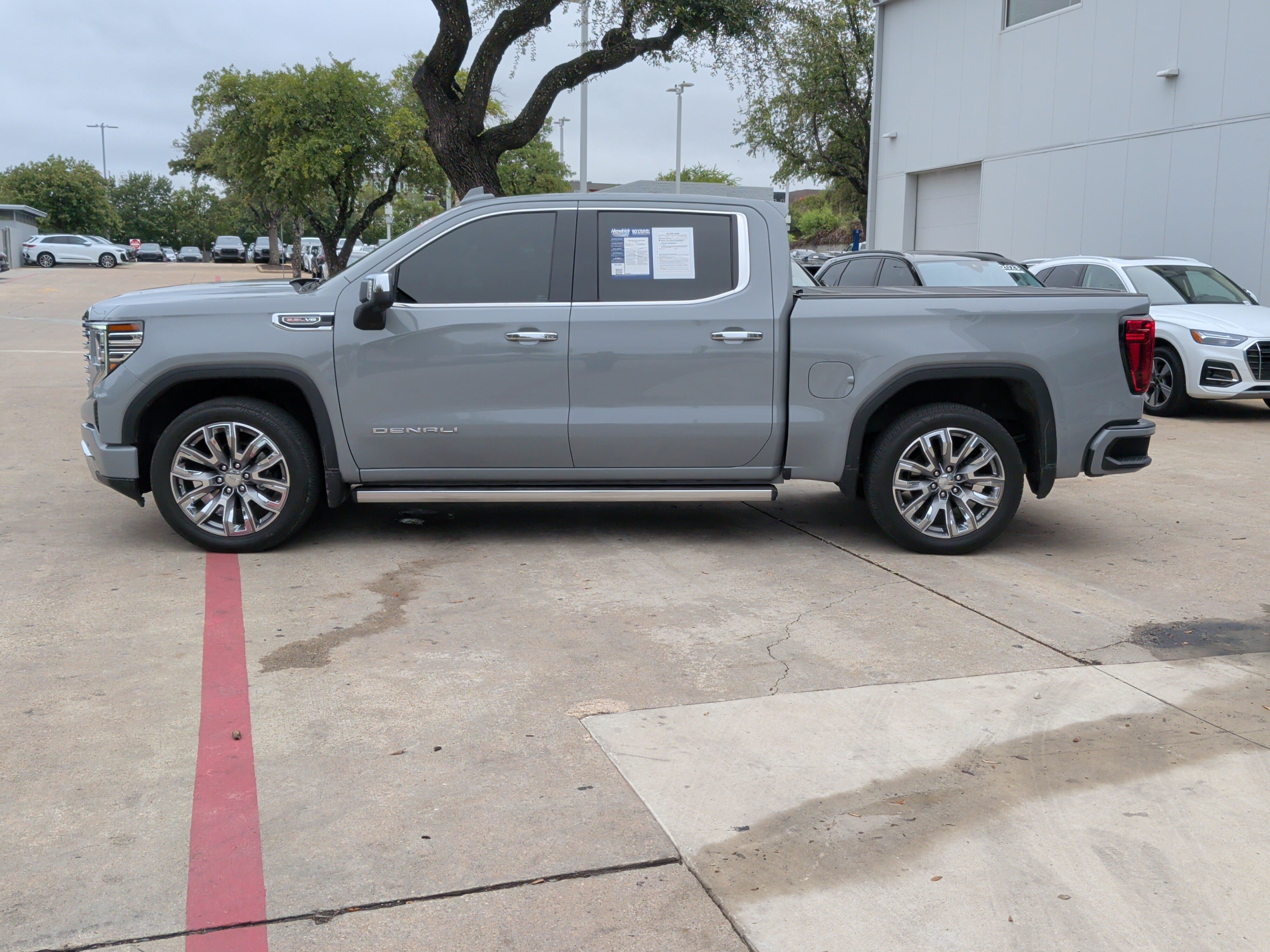 Used 2024 GMC Sierra 1500 Denali w/ Denali Reserve Package AWD/4WD image 7