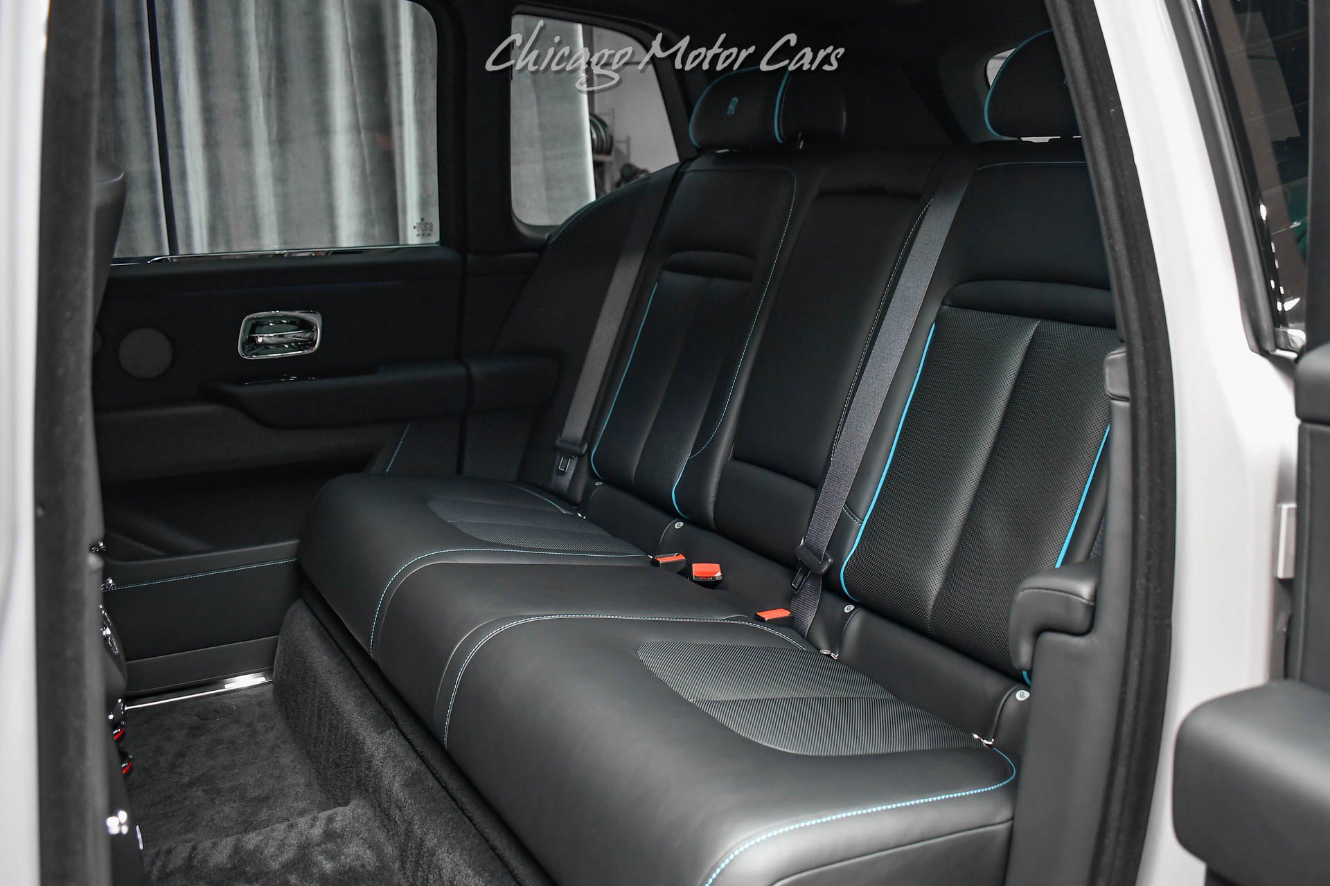 Used 2027 Rolls-Royce Cullinan AWD/4WD image 28