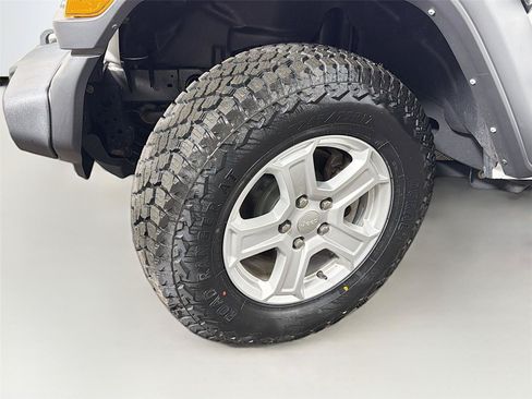 Used 2021 Jeep Wrangler Unlimited Sport AWD/4WD image 37