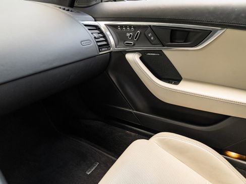 Used 2020 Jaguar F-TYPE Coupe image 34