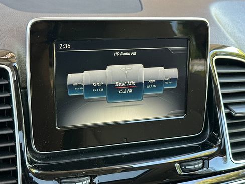 Used 2018 Mercedes-Benz GLE 350 image 22
