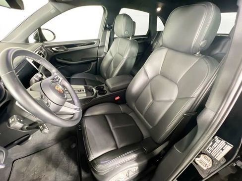 Used 2023 Porsche Macan S AWD/4WD image 23
