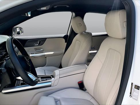 Certified 2026 Mercedes-Benz GLA 250 image 8