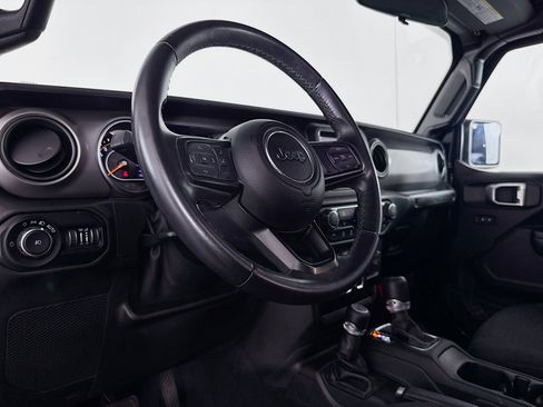 Used 2021 Jeep Wrangler Unlimited Sport image 22