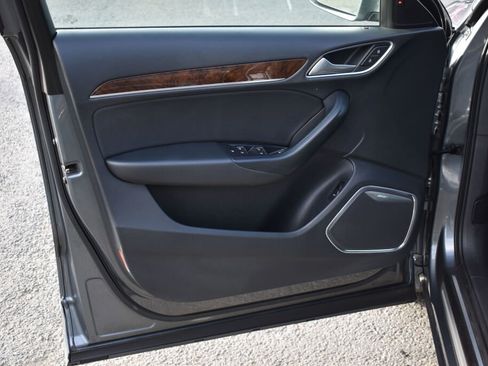 Used 2017 Audi Q3 2.0T Prestige w/ Prestige Package image 14