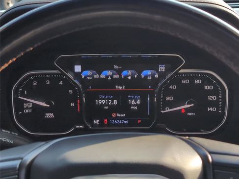 Used 2021 GMC Yukon AT4 w/ AT4 Premium Plus Package image 26