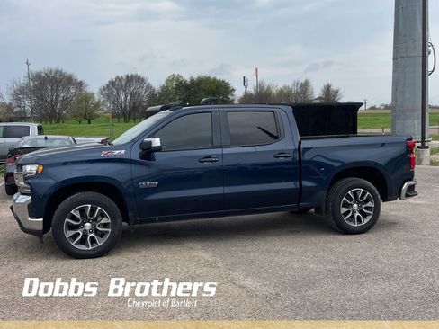 Used 2020 Chevrolet Silverado 1500 LT w/ Texas Edition image 2