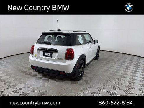 Used 2024 MINI Cooper SE w/ Signature Upholstery Package image 7