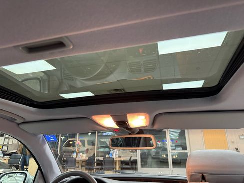 Used 2001 Mercedes-Benz CLK 320 Coupe image 22