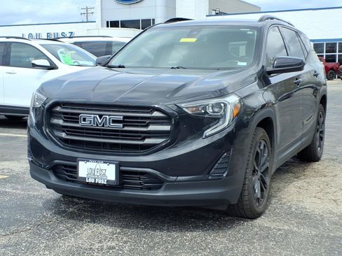 Used 2020 GMC Terrain SLE w/ Driver Convenience Package AWD/4WD image 3