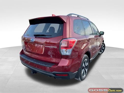 Used 2018 Subaru Forester 2.5i Premium image 3
