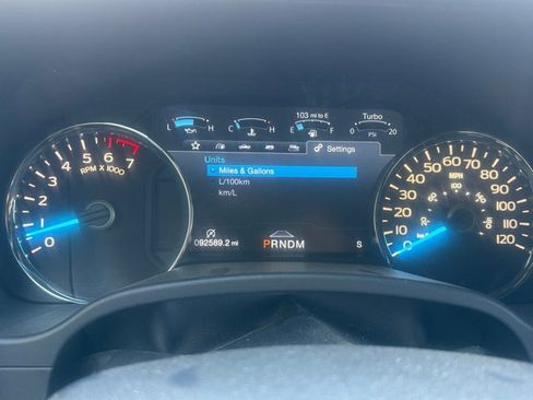 Used 2018 Ford F150 Lariat w/ Equipment Group 502A Luxury AWD/4WD image 9