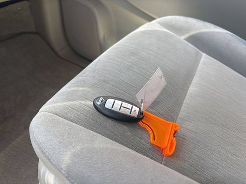 Used 2014 Nissan Quest SV FWD image 19