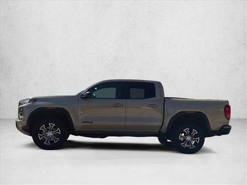 Used 2024 GMC Canyon AT4 w/ Technology Package AWD/4WD image 8