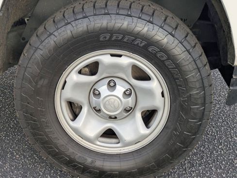 Certified 2022 Toyota Tacoma SR w/ SR Convenience Package image 12