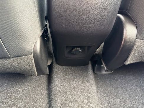 Used 2016 Toyota RAV4 LE image 24