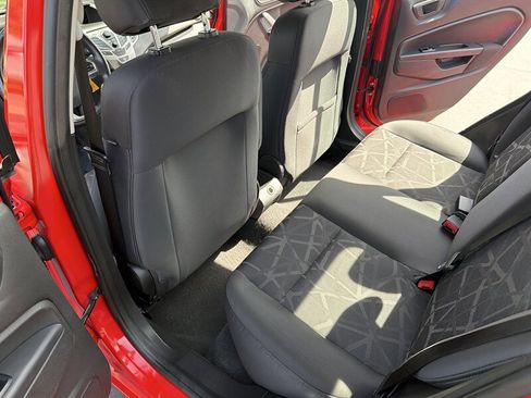 Used 2013 Ford Fiesta SE image 23
