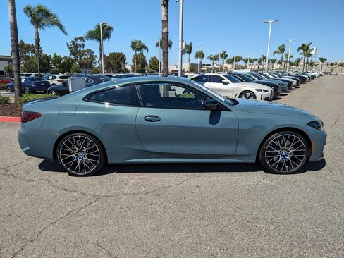 Used 2025 BMW 430i Coupe w/ M Sport Package image 11
