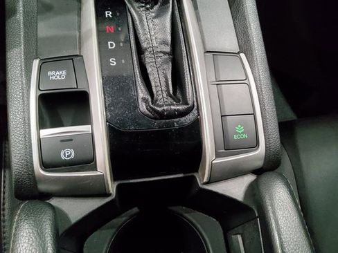 Used 2020 Honda Civic Sport image 32