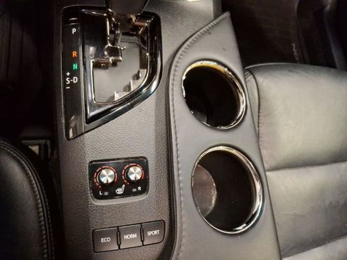 Used 2014 Toyota Avalon XLE Touring FWD image 27