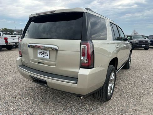 Used 2015 GMC Yukon Denali w/ Premium Package image 10