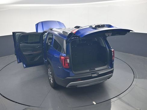 Used 2023 GMC Acadia SLE w/ Driver Convenience Package FWD image 45