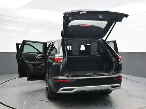 Used 2022 Mitsubishi Outlander SE AWD/4WD image 65