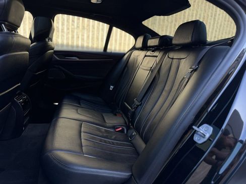 Used 2021 BMW M550i xDrive w/ Premium Package AWD/4WD image 36