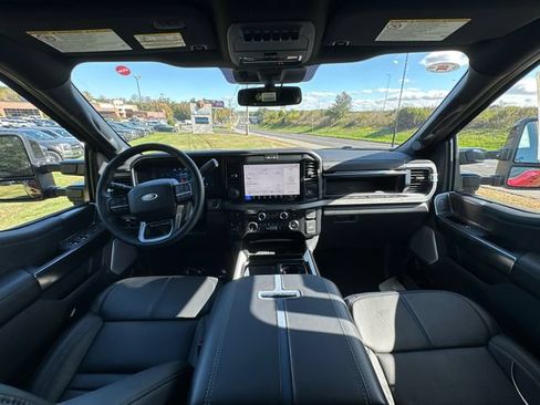 New 2026 Ford F250 Platinum w/ FX4 Off-Road Package AWD/4WD image 20