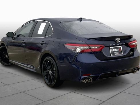 Used 2022 Toyota Camry XSE image 11
