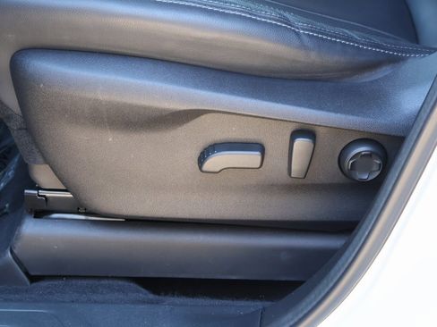 Used 2023 Subaru Ascent Limited image 26