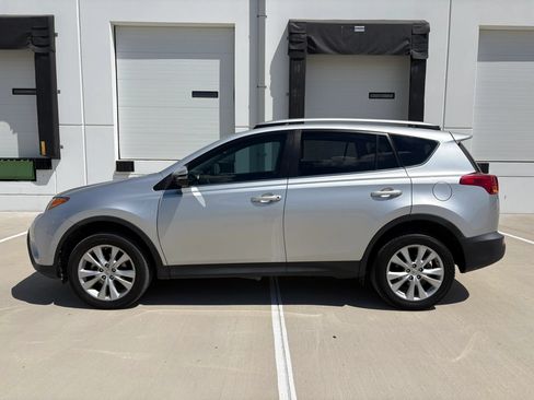 Used 2014 Toyota RAV4 Limited w/ Technology Package FWD image 6